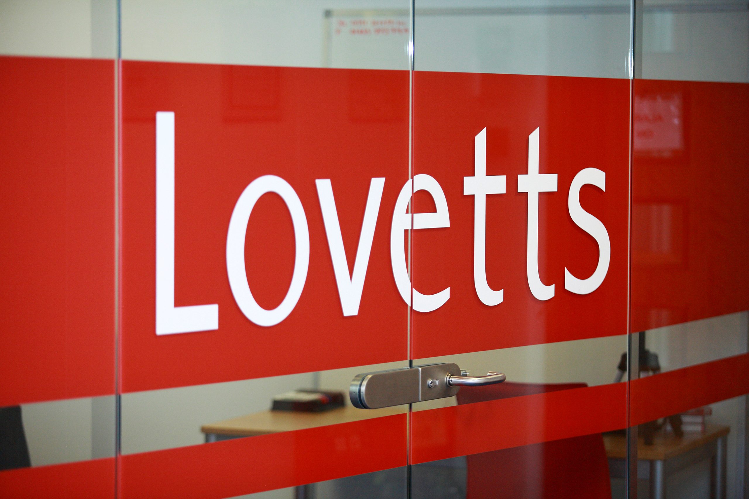 (c) Lovetts.co.uk